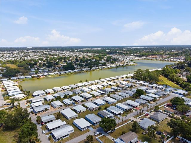 808 53RD AVENUE E 246, Bradenton, FL 34203