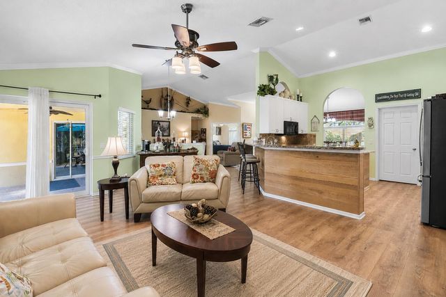 17037 92nd Lane N, Loxahatchee, FL 33470