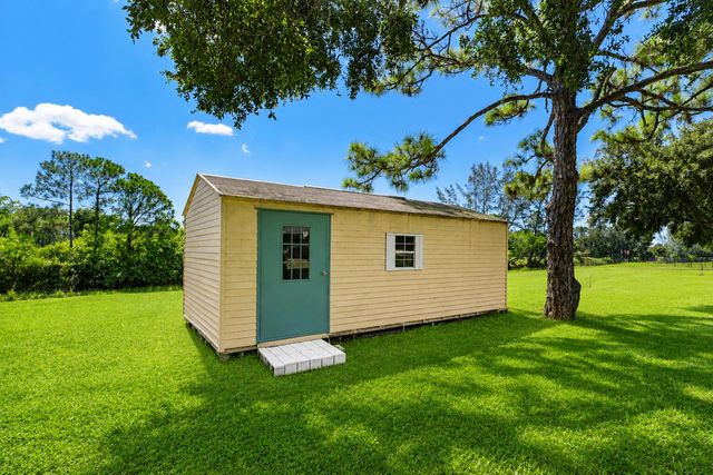 17037 92nd Lane N, Loxahatchee, FL 33470