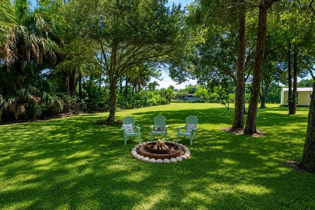 17037 92nd Lane N, Loxahatchee, FL 33470