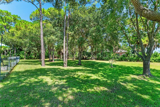 17037 92nd Lane N, Loxahatchee, FL 33470