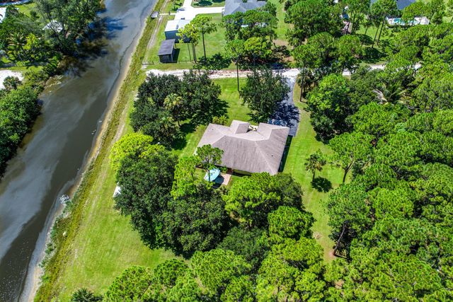 17037 92nd Lane N, Loxahatchee, FL 33470
