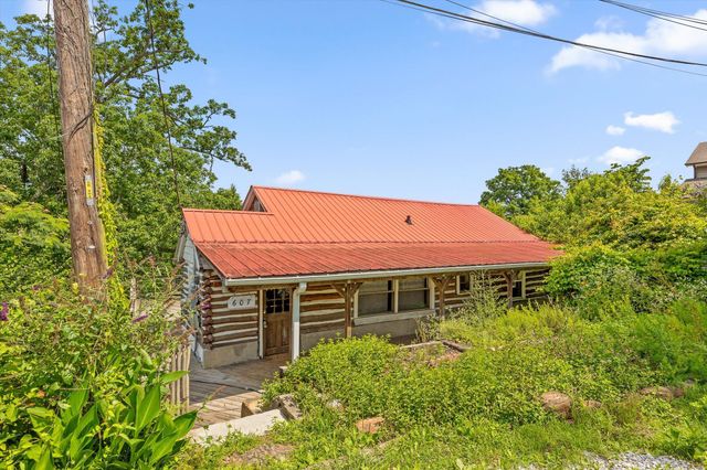 607 Nye Circle, Chattanooga, TN 37405
