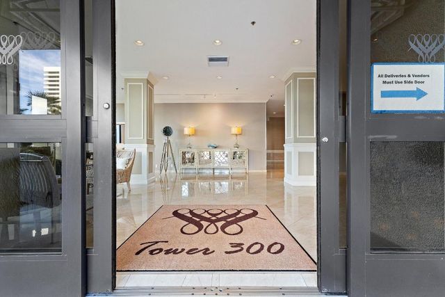 5510 N Ocean Drive 19c, Singer Island, FL 33404