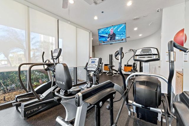 5510 N Ocean Drive 19c, Singer Island, FL 33404