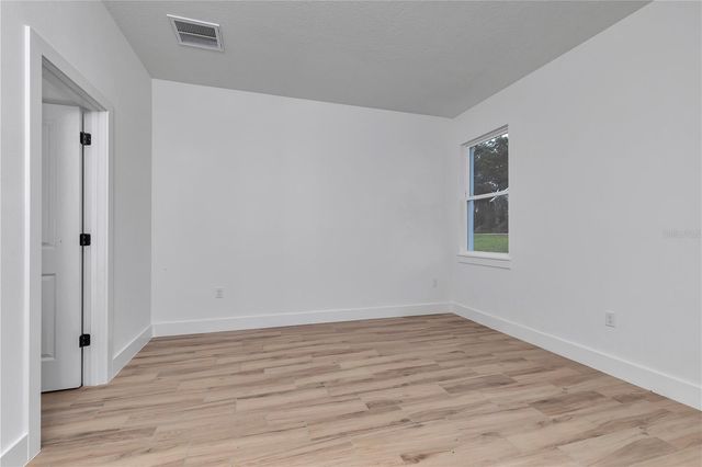 78 FAIRWAY CIRCLE, Umatilla, FL 32784