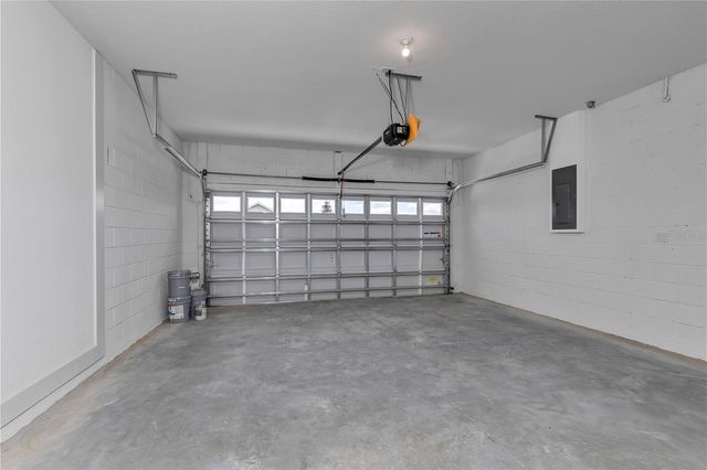 78 FAIRWAY CIRCLE, Umatilla, FL 32784