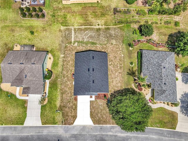 78 FAIRWAY CIRCLE, Umatilla, FL 32784