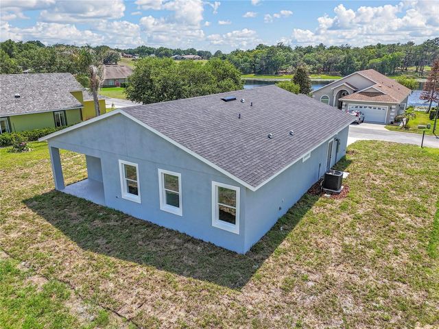 78 FAIRWAY CIRCLE, Umatilla, FL 32784