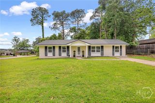 607 Dyches Drive, Savannah, GA 31406