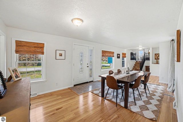 7818 N Luce Road, Alma, MI 48801