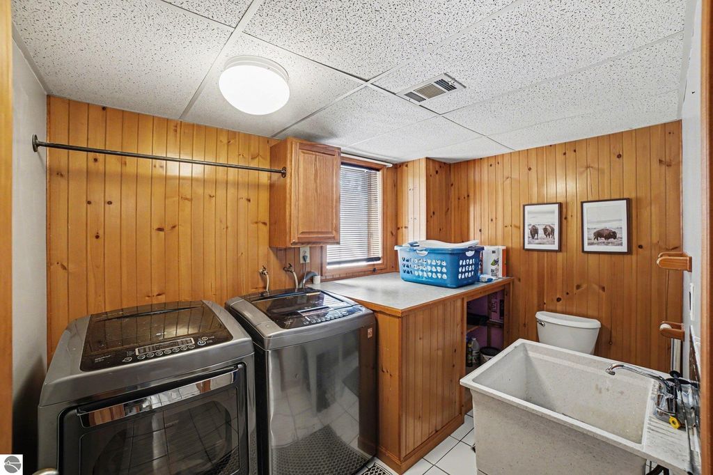 Image 19 of property listing at 7818 N Luce Road, Alma, MI 48801