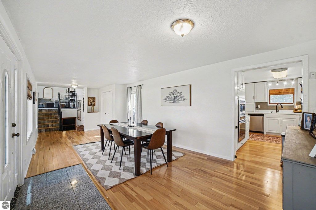 Image 3 of property listing at 7818 N Luce Road, Alma, MI 48801