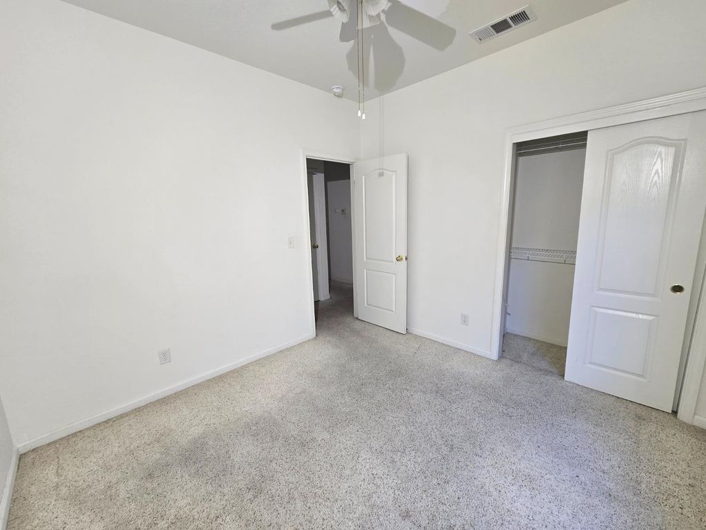 Image 15 of property listing at 10168 N Price Avenue, Fresno, CA 93730