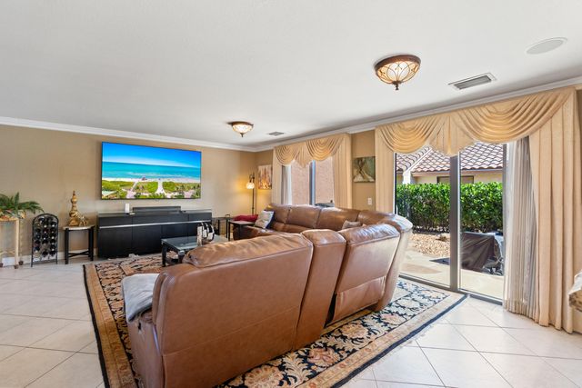 4158 NW 6th Street, Deerfield Beach, FL 33442