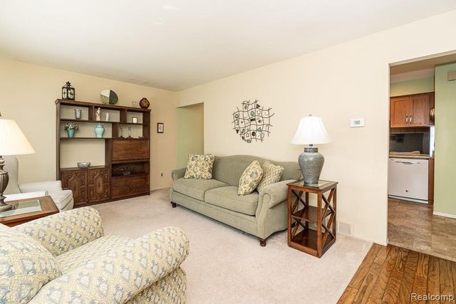 11678 Monsbrook Court, Sterling Heights, MI 48312