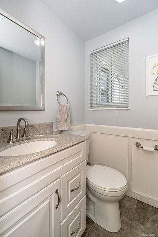 11678 Monsbrook Court, Sterling Heights, MI 48312