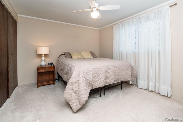 11678 Monsbrook Court, Sterling Heights, MI 48312