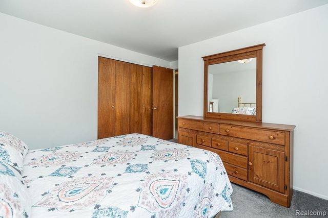 11678 Monsbrook Court, Sterling Heights, MI 48312