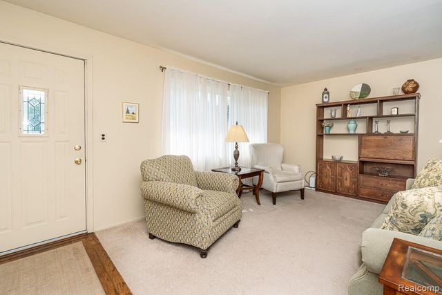 11678 Monsbrook Court, Sterling Heights, MI 48312