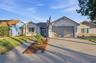 2044 Peggy Ln, Modesto, CA 95351