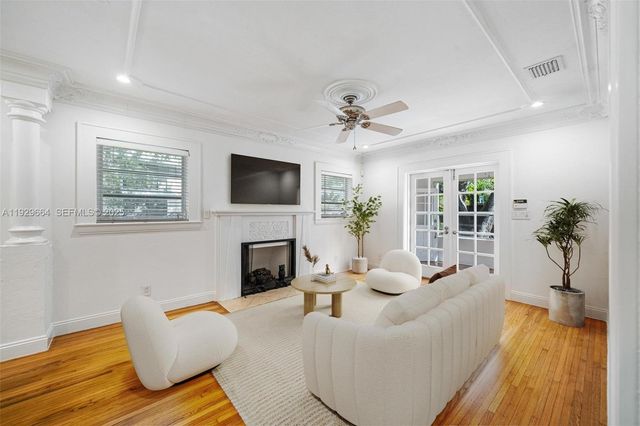 1790 Wa Kee Na Dr, Miami, FL 33133