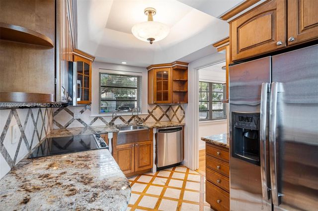 1790 Wa Kee Na Dr, Miami, FL 33133