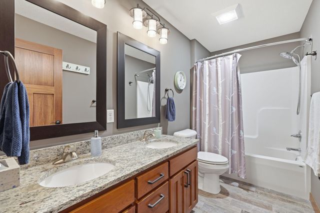 2237 Pioneer Trail, New Richmond, WI 54017