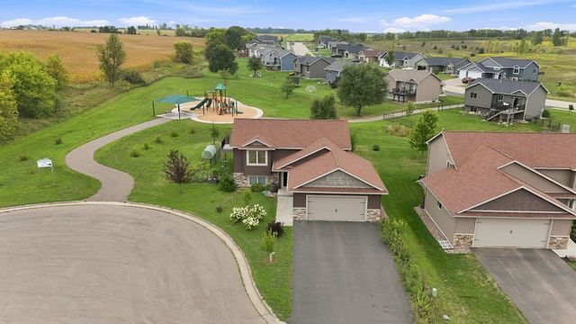 2237 Pioneer Trail, New Richmond, WI 54017