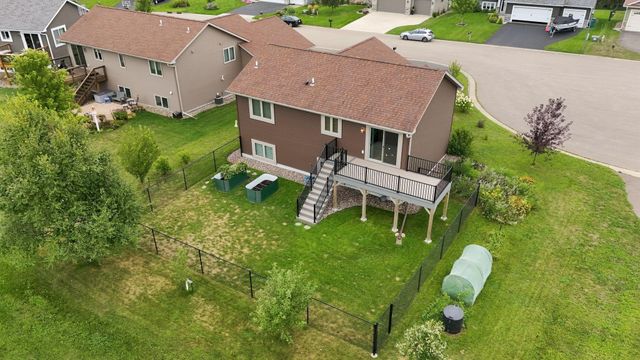 2237 Pioneer Trail, New Richmond, WI 54017