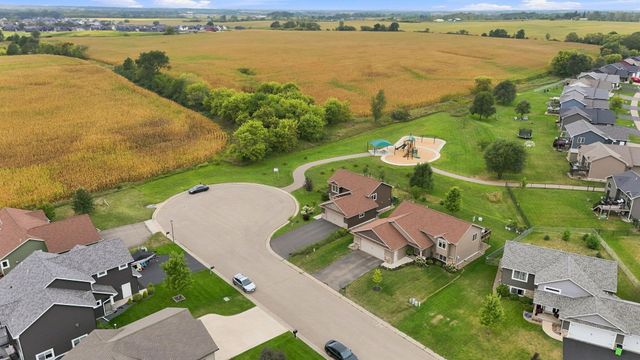 2237 Pioneer Trail, New Richmond, WI 54017
