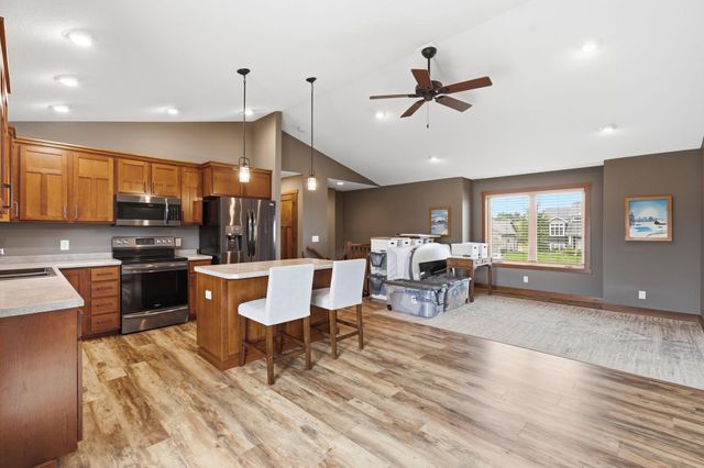 2237 Pioneer Trail, New Richmond, WI 54017