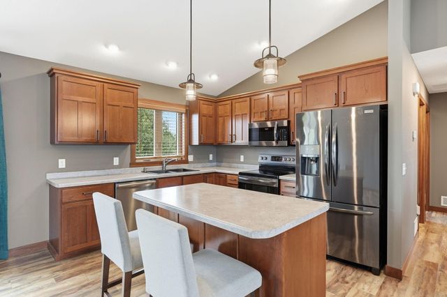 2237 Pioneer Trail, New Richmond, WI 54017