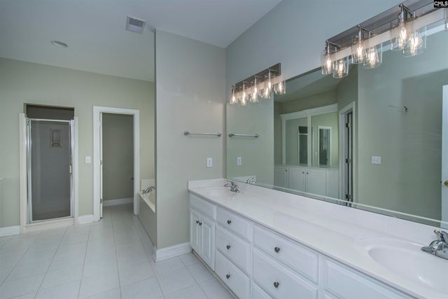 12 Deer Harbour Ct, Columbia, SC 29229