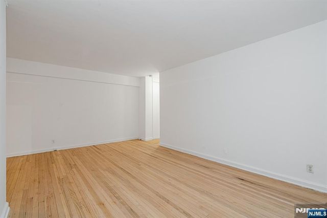 3051 Edwin 1B, Fort Lee, NJ 07024