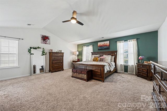 7596 Nolen Farm Drive, Gastonia, NC 28056
