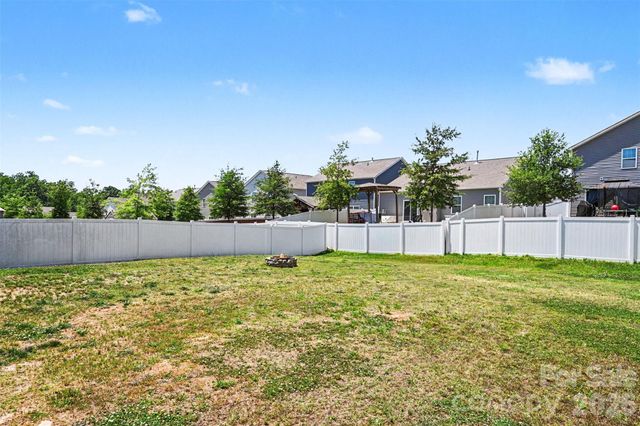 7596 Nolen Farm Drive, Gastonia, NC 28056