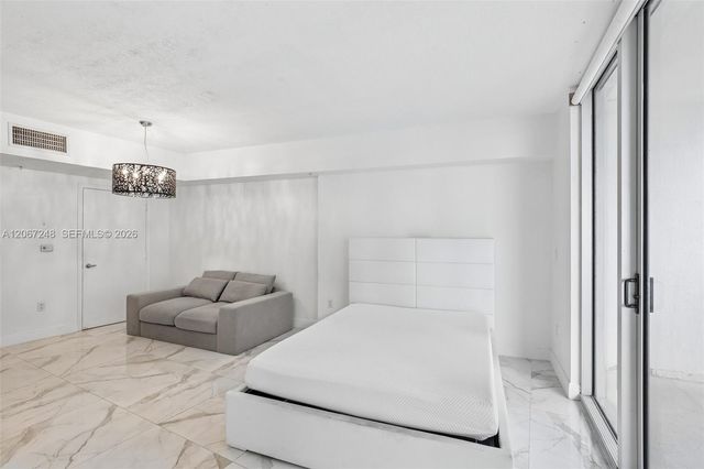 1750 N Bayshore Drive 3207, Miami, FL 33132