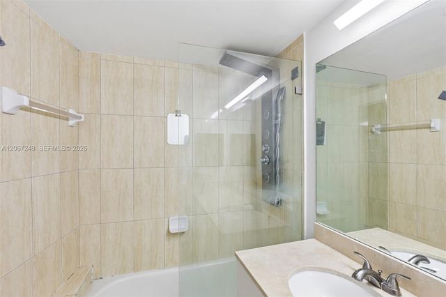 1750 N Bayshore Drive 3207, Miami, FL 33132