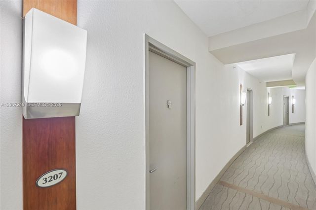 1750 N Bayshore Drive 3207, Miami, FL 33132