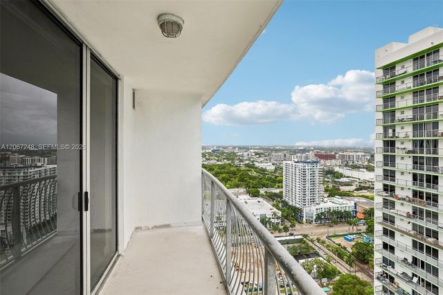 1750 N Bayshore Drive 3207, Miami, FL 33132