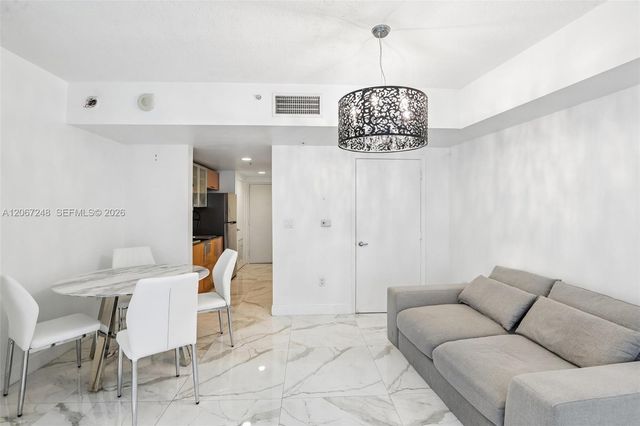 1750 N Bayshore Drive 3207, Miami, FL 33132