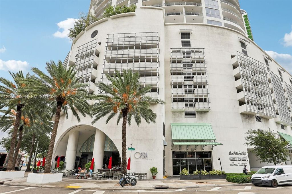 1750 N Bayshore Drive 3207, Miami, FL 33132