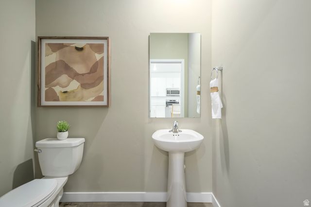 7529 S TOPAZ SKY LN, West Jordan, UT 84081