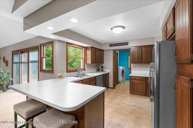 4870 Westgate Circle, Holt, MI 48842