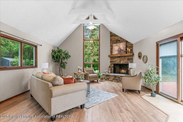 4870 Westgate Circle, Holt, MI 48842