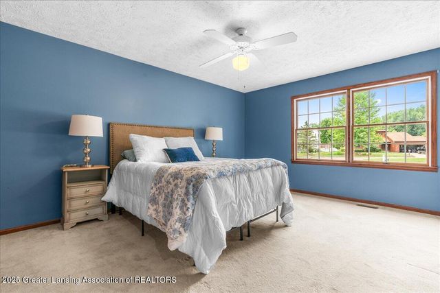 4870 Westgate Circle, Holt, MI 48842