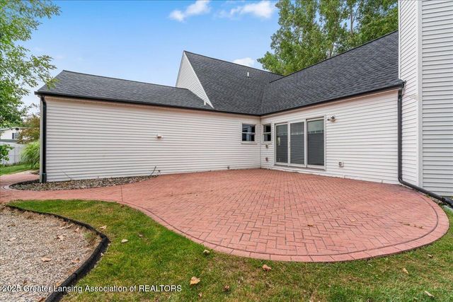 4870 Westgate Circle, Holt, MI 48842