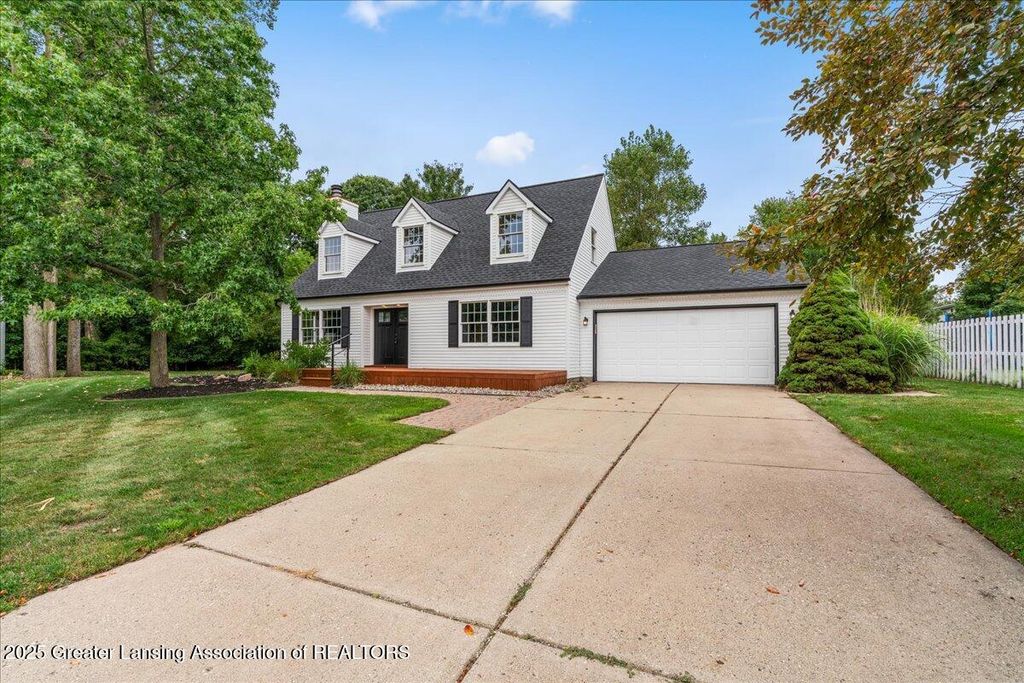 4870 Westgate Circle, Holt, MI 48842