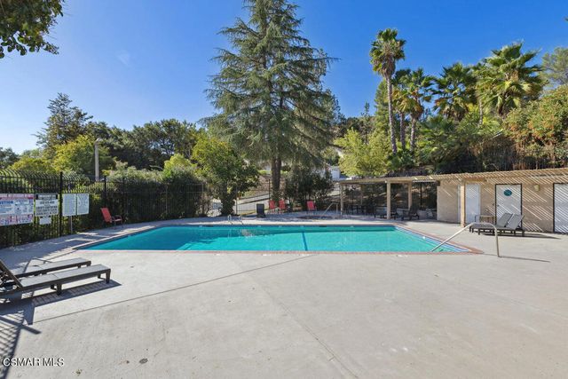 27401 Country Glen Road, Agoura Hills, CA 91301